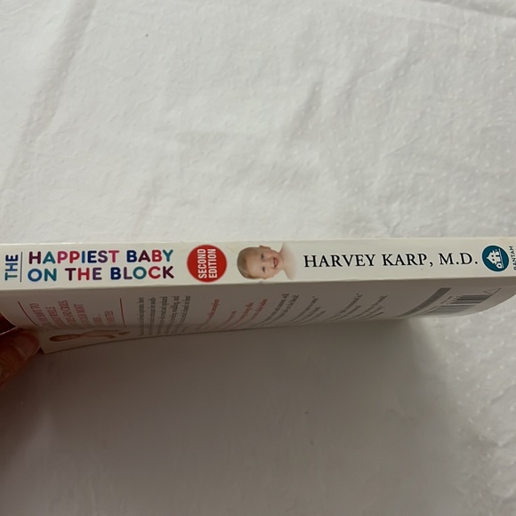 Book, The happiest baby on the block - Picture 3 of 8